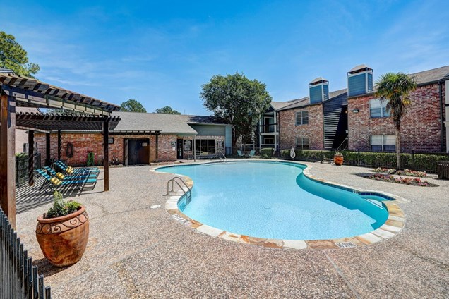Summit at Champions Apartments Houston Texas