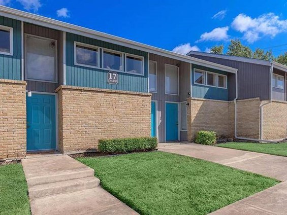 Ivy Plains At Brooks Apartments San Antonio Texas