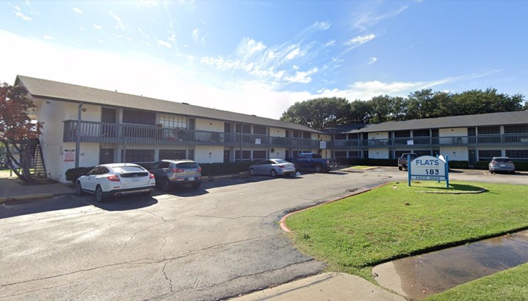 Flats at 183 Irving Texas