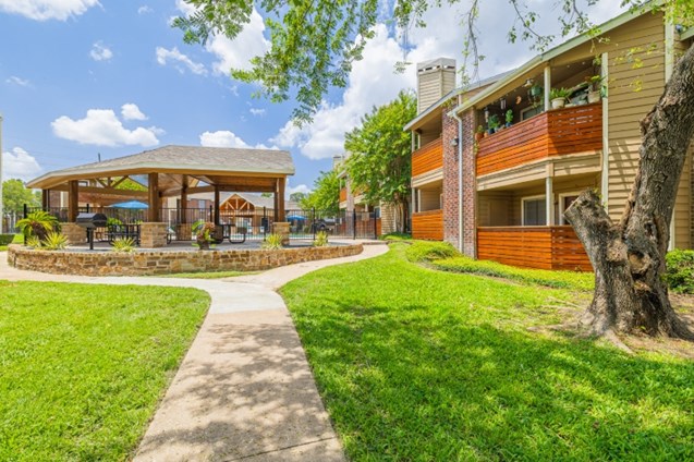 Woods on the Fairway Apartments Humble Texas