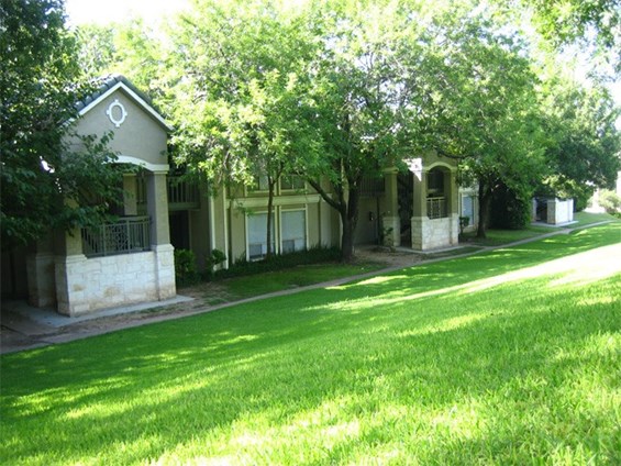 Bridge Hollow Apartments Austin Texas