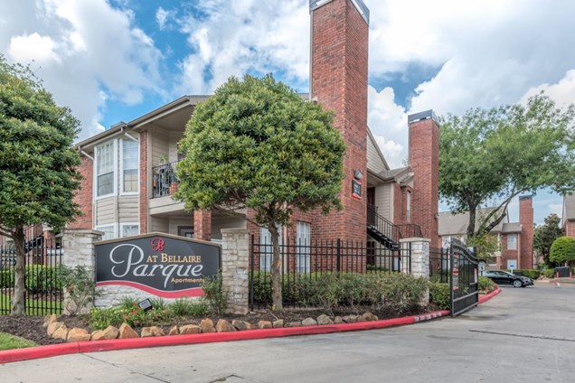 Parque at Bellaire Apartments Houston Texas