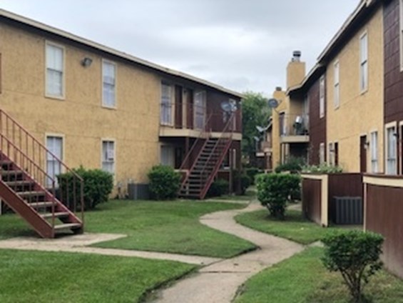 Whispering Oaks Apartments Houston Texas