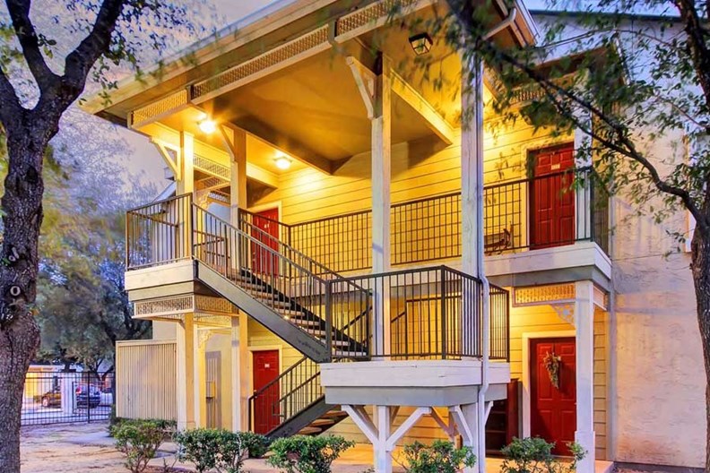 Villas at Bandera Apartments