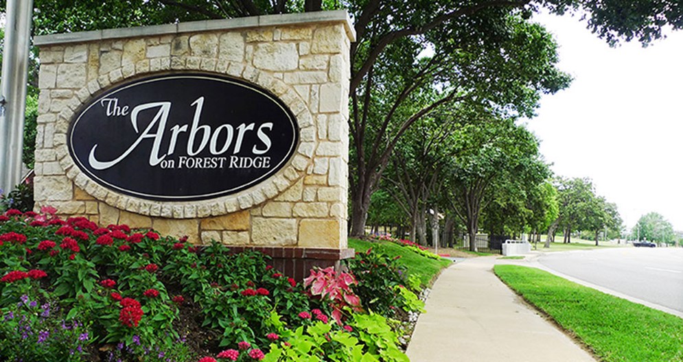 Arbors on Forest Ridge Bedford 1117+ for 1 Bed Apts