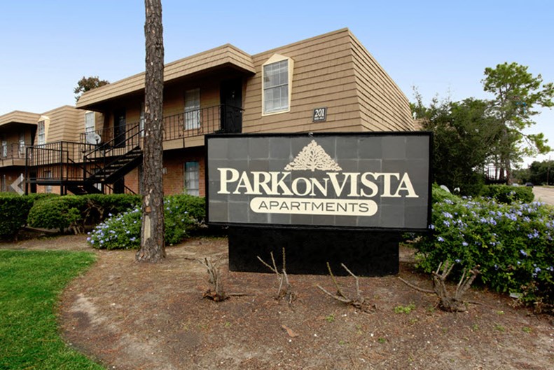 Park on Vista Pasadena - $675+ for 1, 2 & 3 Bed Apts