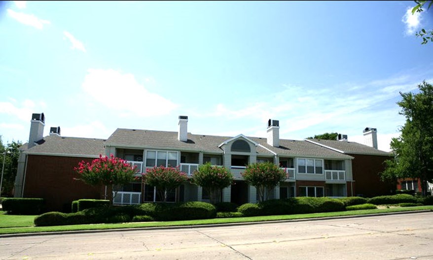 Somerset Lewisville 1090+ for 1 & 2 Bed Apts