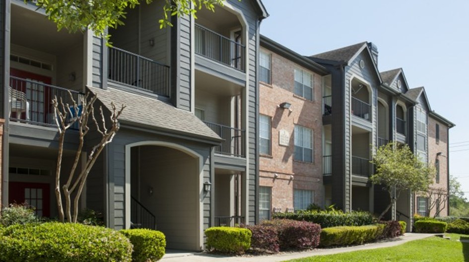 Stonewood Apartments Houston - $1104+ for 1 & 2 Bed Apts