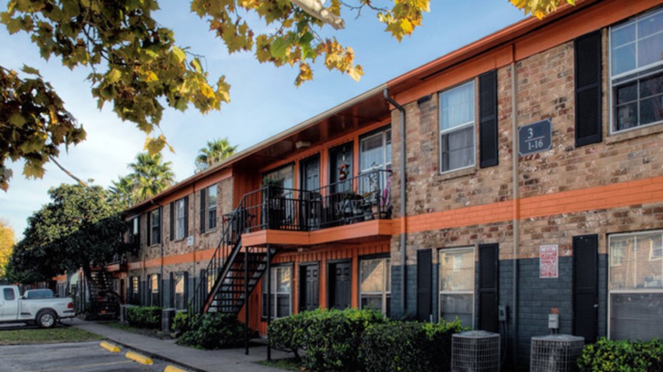 Summercrest Apartments