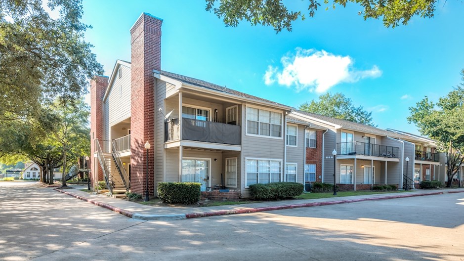 Park at Spring Creek Tomball 1030+ for 1 & 2 Bed Apts