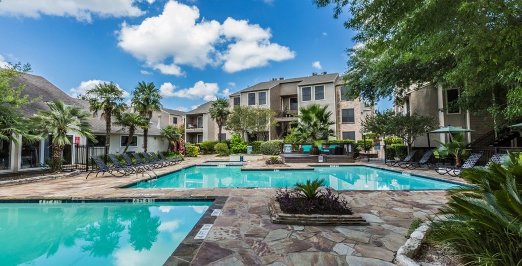 Dexter Apartments Austin 1134+ for 1 & 2 Bed Apts