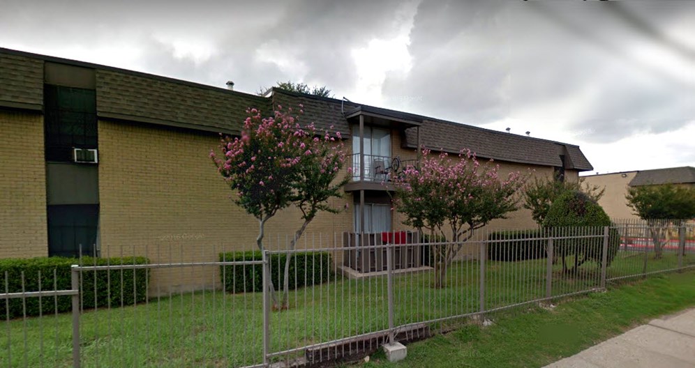 Chapel Brook Apartments Dallas 650+ for 1 & 2 Bed Apts