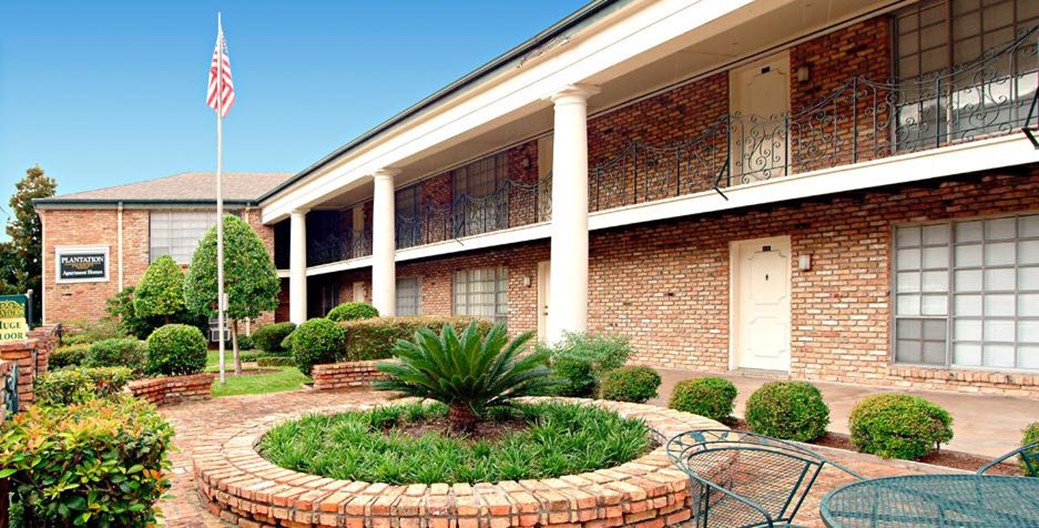 Plantation Houston - $895+ For 1, 2 & 3 Bed Apts