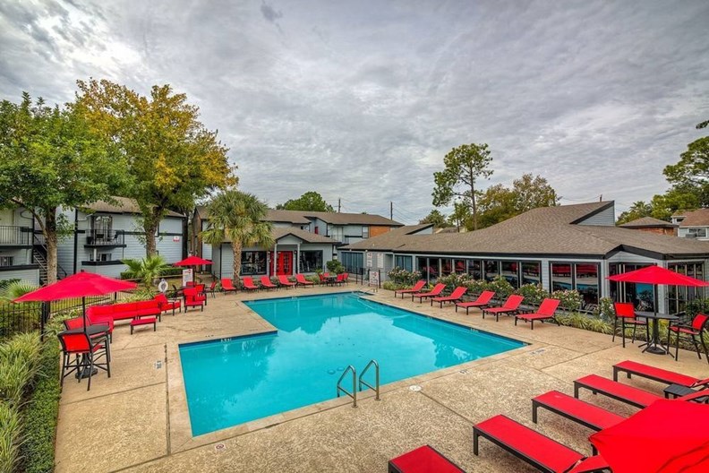 Falls of Gessner Houston 775+ for 1 & 2 Bed Apts