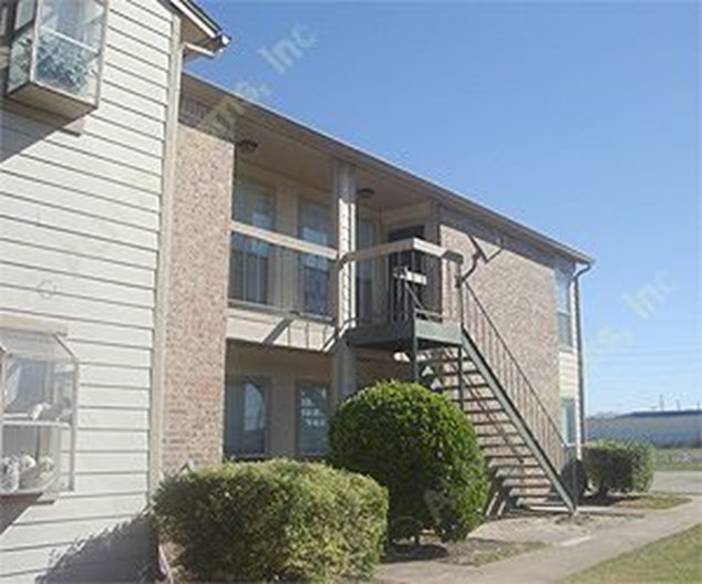 Ashford Creek Houston 675+ for 1 & 2 Bed Apts