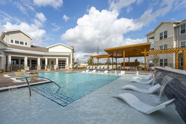 Lakeview at Westpark Richmond 1294+ for 1, 2 & 3 Beds