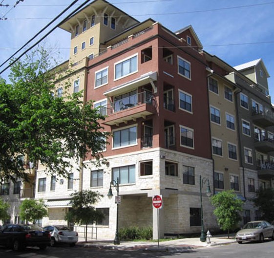 Block on Rio Grande Austin 1125+ for 1, 2, 3, 4 & 5 Beds