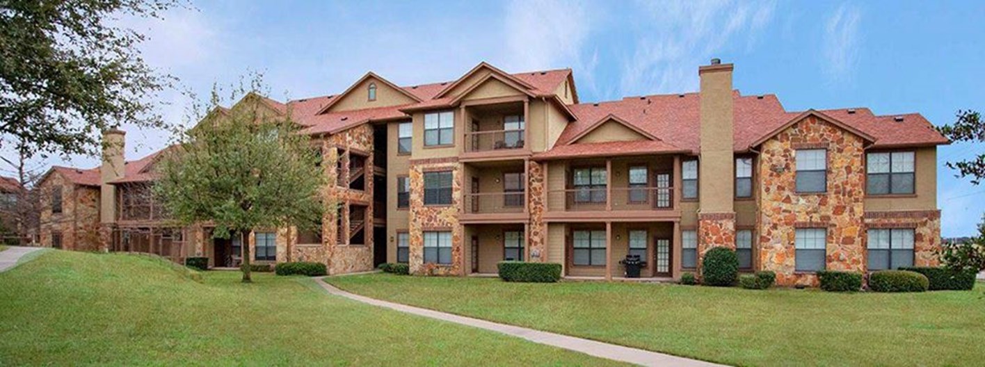 Olympus Team Ranch Benbrook 1085+ for 1, 2 & 3 Beds