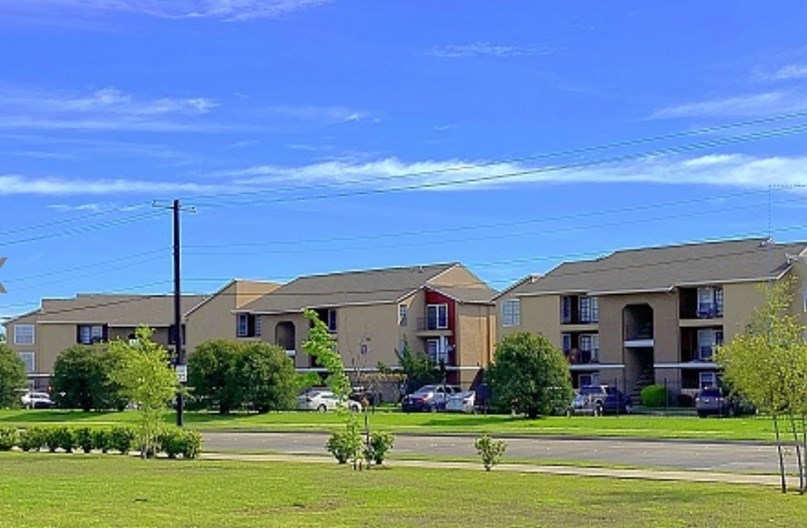 Residences at Mesa Ridge III Garland 905+ for 1, 2 &amp; 3 Beds