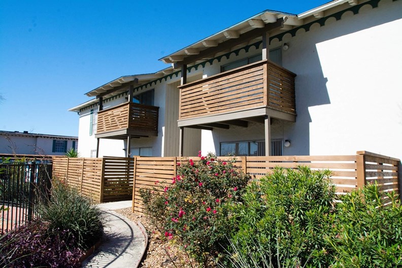 La Scala San Antonio 800+ for 1, 2 & 3 Bed Apts