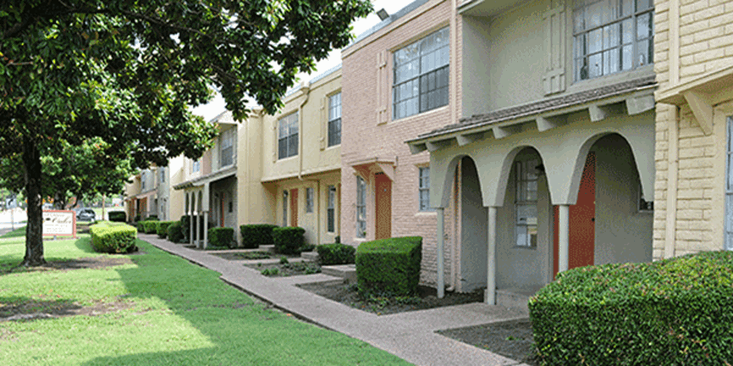 Garland Oaks Apartments