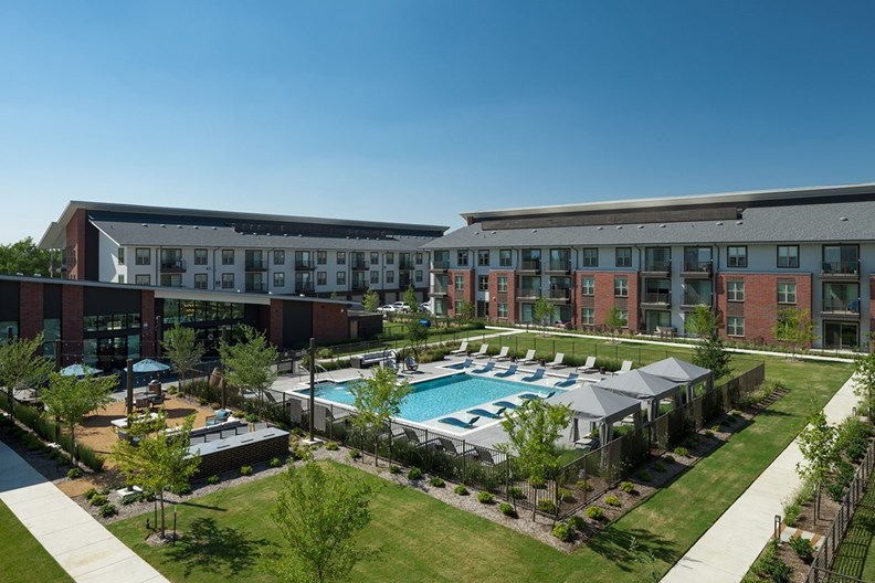 Bexley Champions Circle Fort Worth 1379+ for 1, 2 & 3 Beds