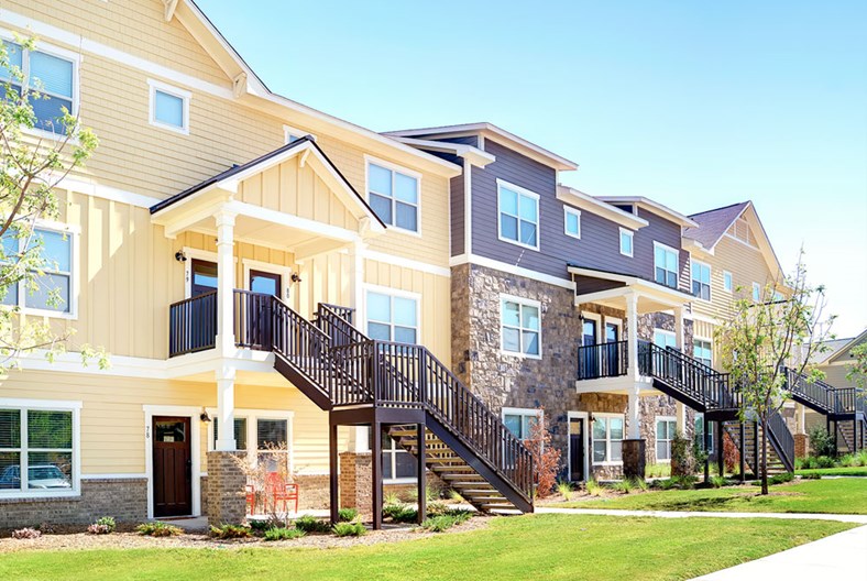 Redpointe Denton Apartments