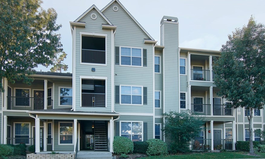 Pines on Spring Rain 1195+ for 1, 2 & 3 Bed Apts