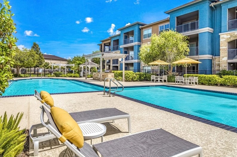 Watersedge Apartments