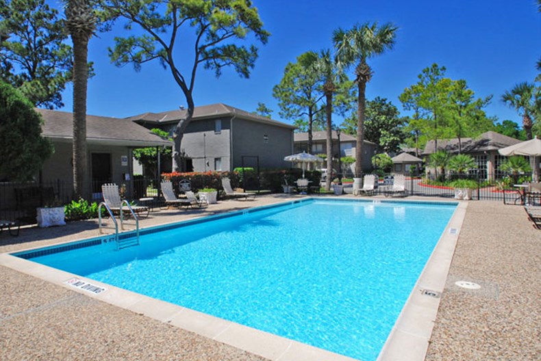 Abbey at Briargrove Park Apartments