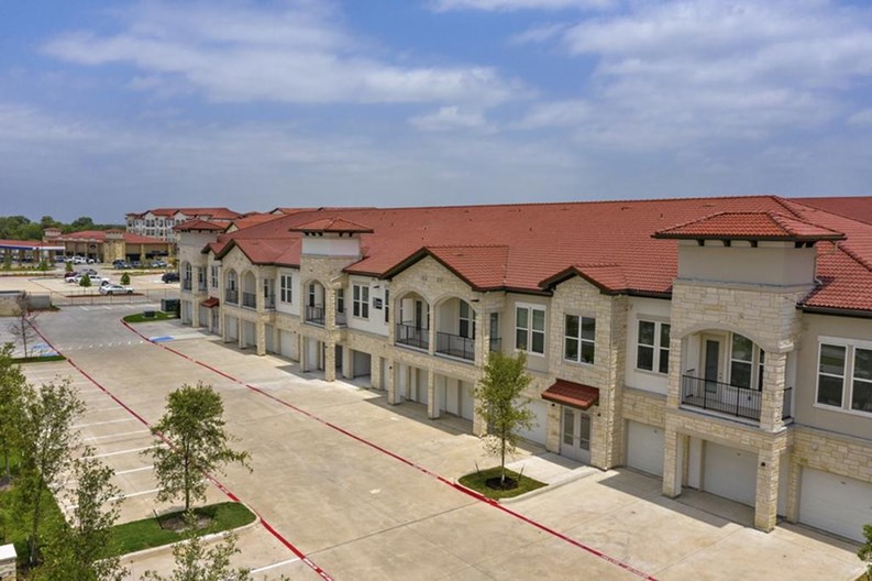 Mansions Lake Ridge Grand Prairie 1286+ for 1, 2 & 3 Beds