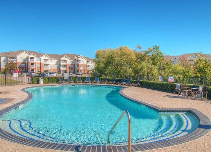 Wildwood Branch Fort Worth 1126+ for 2 & 3 Bed Apts