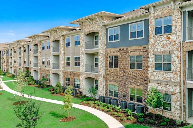 Cortland Presidio East Fort Worth 1103+ for 1, 2 & 3 Beds