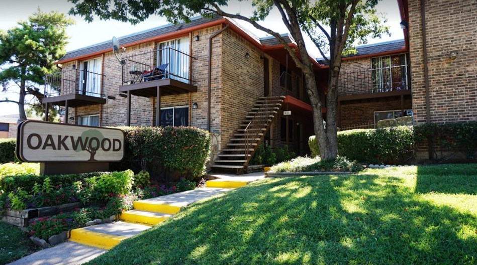 Oakwood Apartments Dallas - $820+ for 1, 2 & 3 Bed Apts