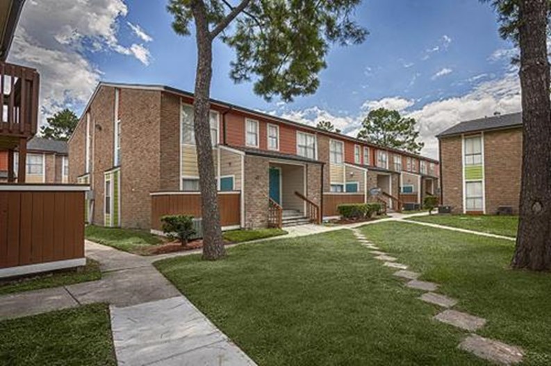 North Park Apartments Houston - $745+ for 1 & 2 Bed Apts