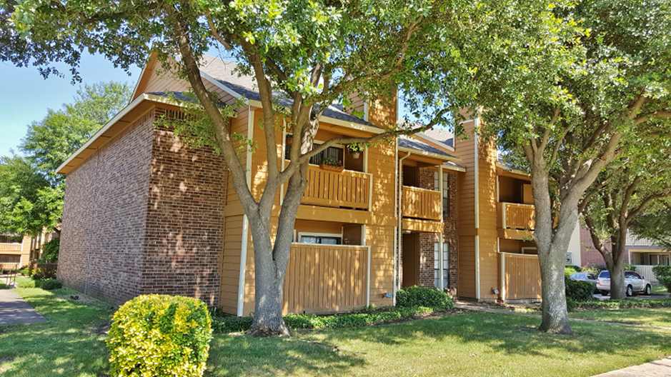 Oak Glen Apartments Garland - $825+ for 1 & 2 Bed Apts