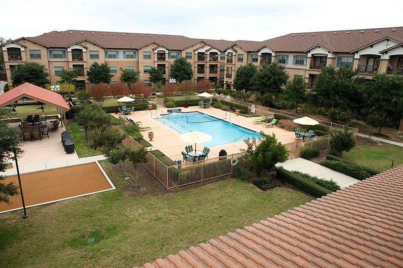 Mariposa at Elk Drive Burleson - $1185+ for 1 & 2 Beds