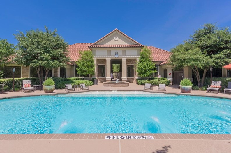 DeLayne at Twin Creeks Apartments