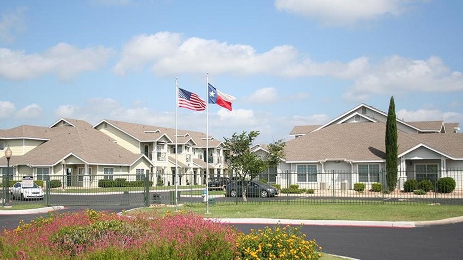 Cotton Crossing New Braunfels 1225+ for 1, 2 & 3 Beds