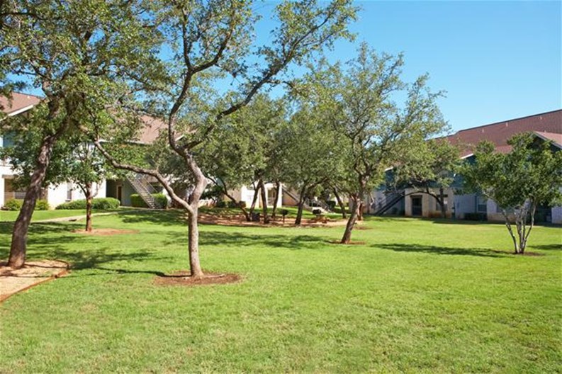 Elm Hollow Apartments Helotes 1024+ for 1 & 2 Bed Apts
