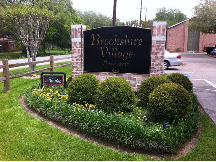 Brookshire Village Apartments 750+ for 2 Bed Apts
