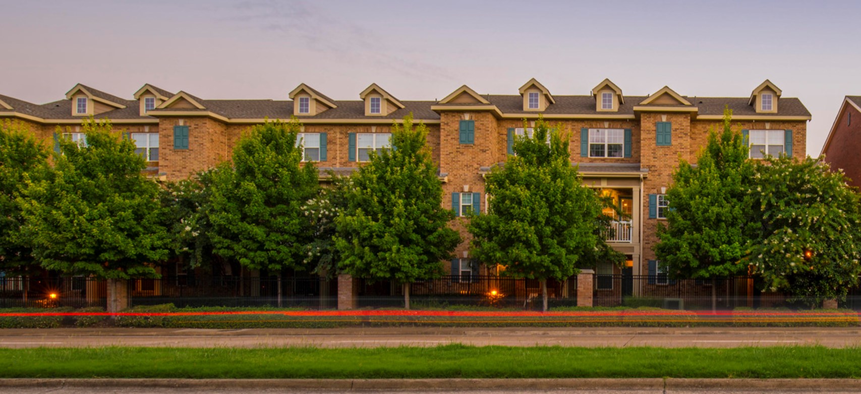Grand Reserve - Dallas, TX - Photo 1 of 6