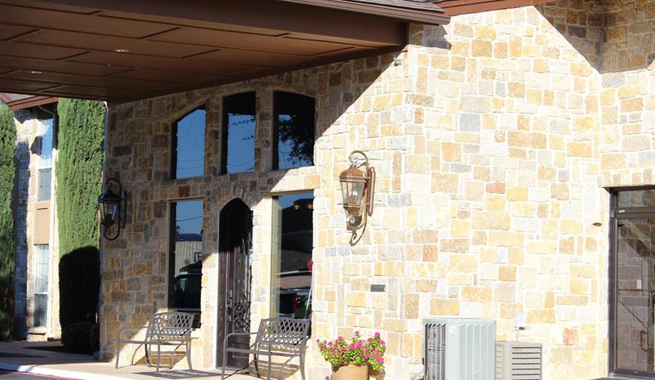 Lakeshore - Granbury, TX - Photo 1 of 16