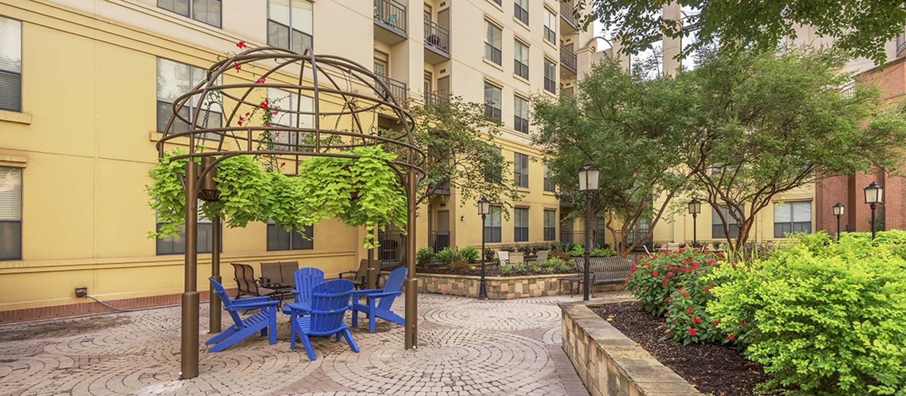 MAA Worthington - Courtyard - Photo 4 of 17