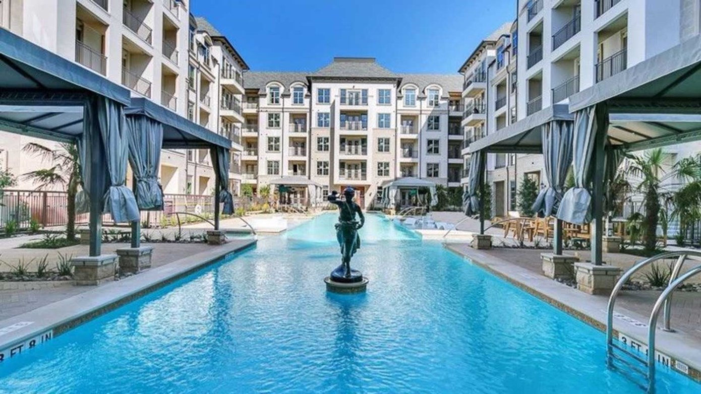 Huntington - Plano, TX - Photo 1 of 21