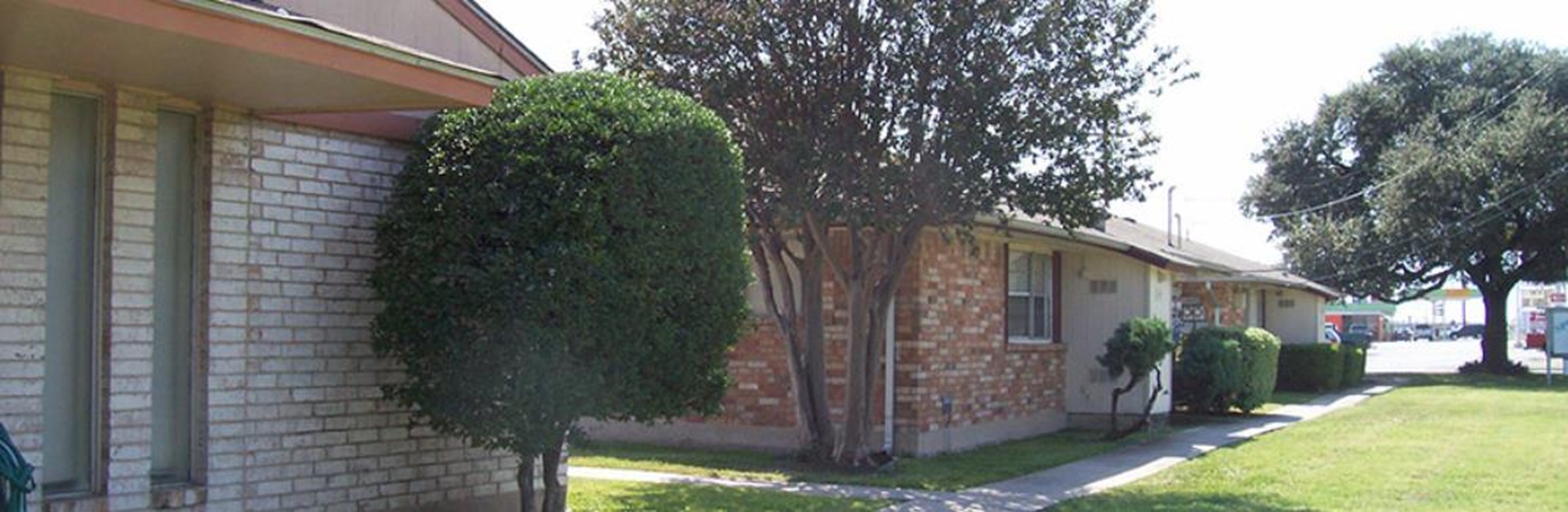 Springfield Manor - Kirby, TX - Photo 1 of 2