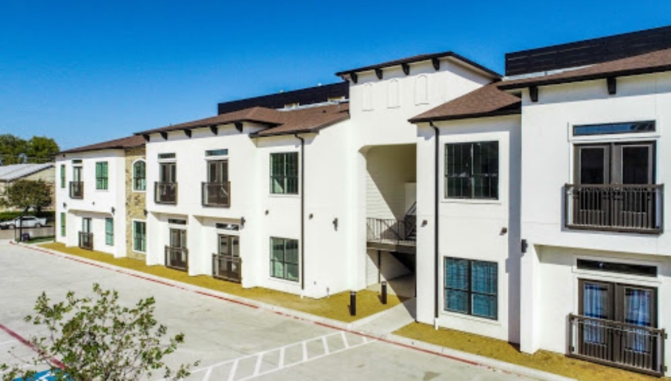 Touraine Plano - Plano, TX - Photo 1 of 8