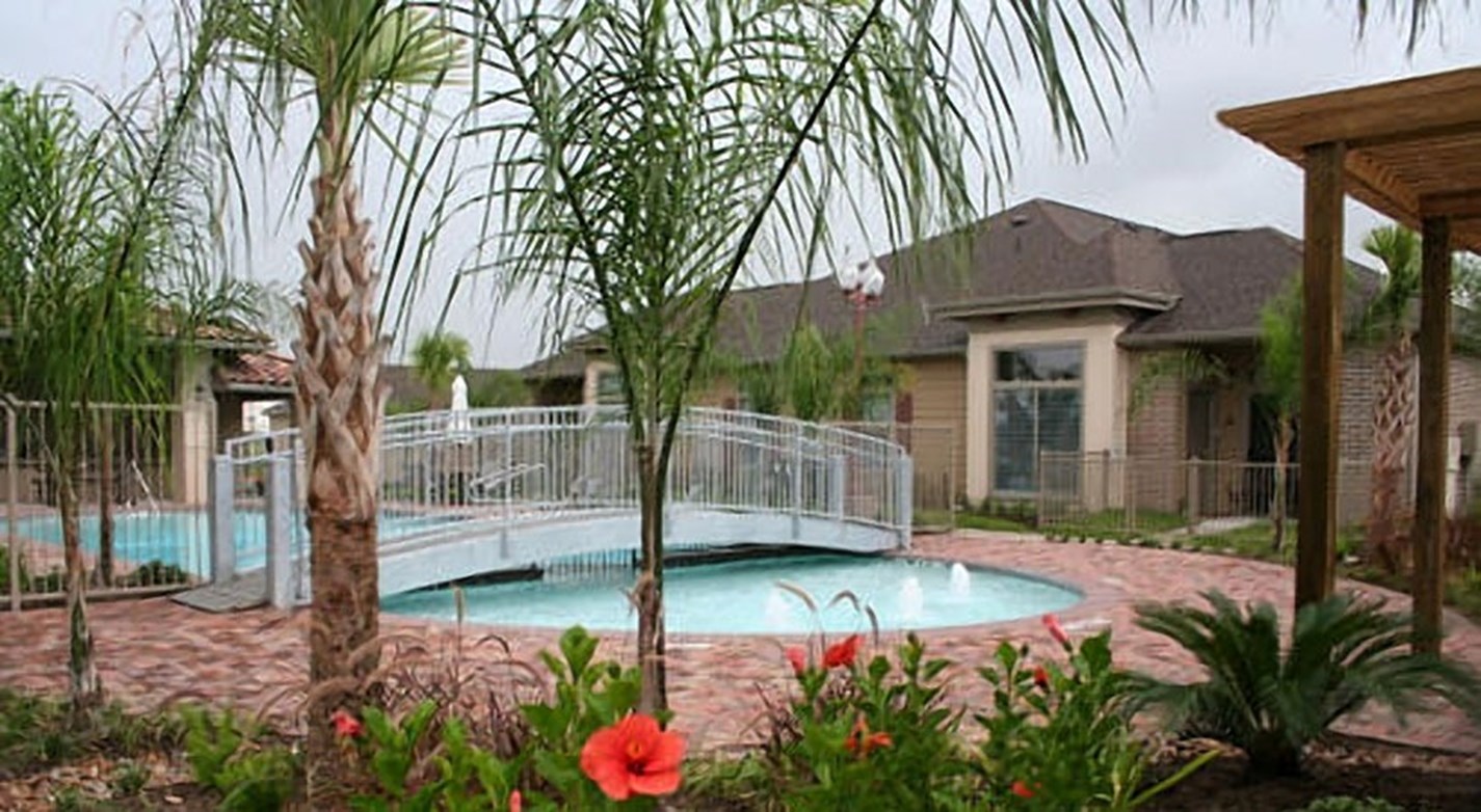 Baybrook Park - Webster, TX - Photo 1 of 7