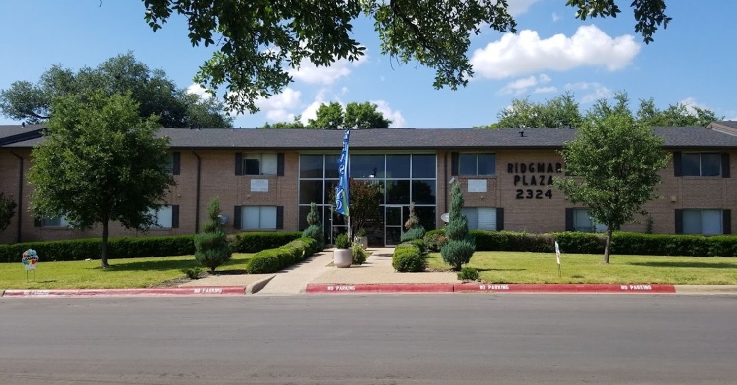 Ridgmar Plaza - Fort Worth, TX - Photo 1 of 6