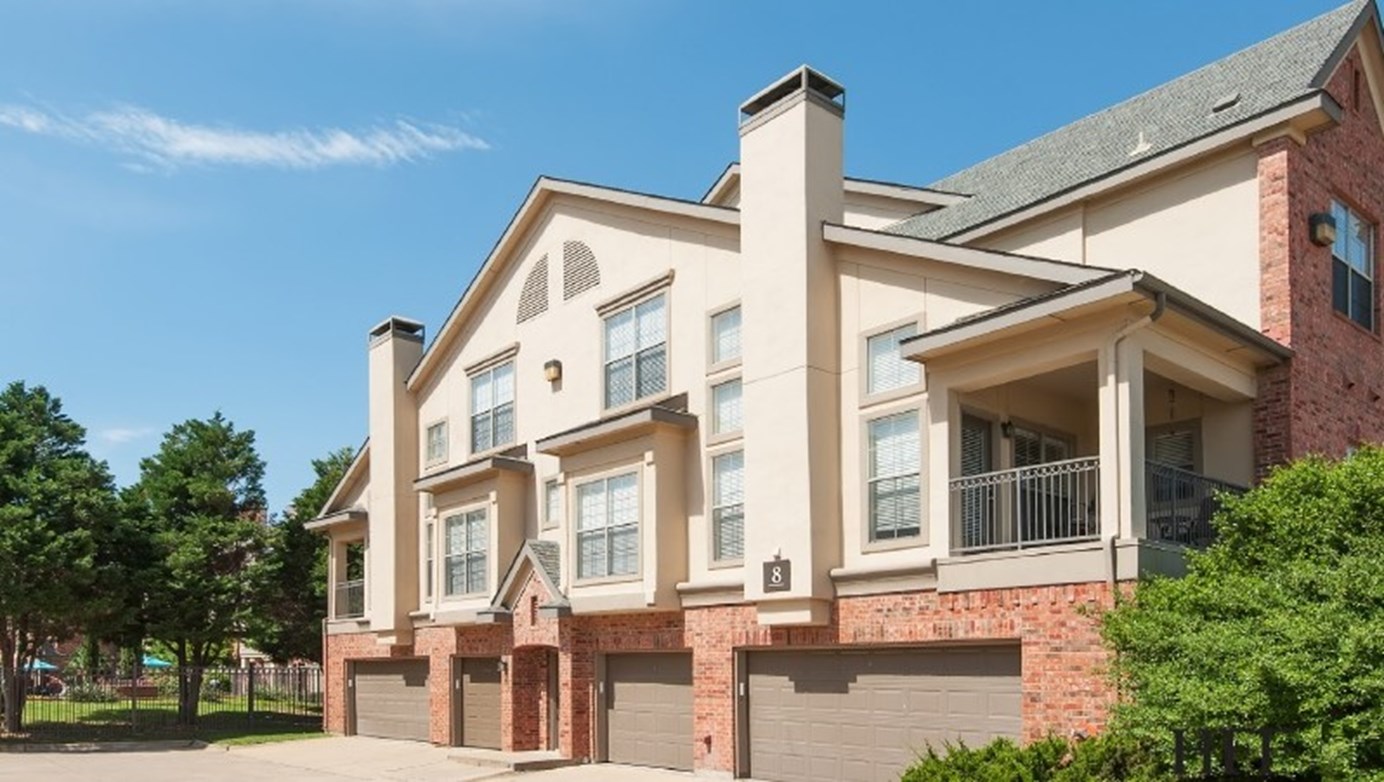 Livingston - Plano, TX - Photo 1 of 26